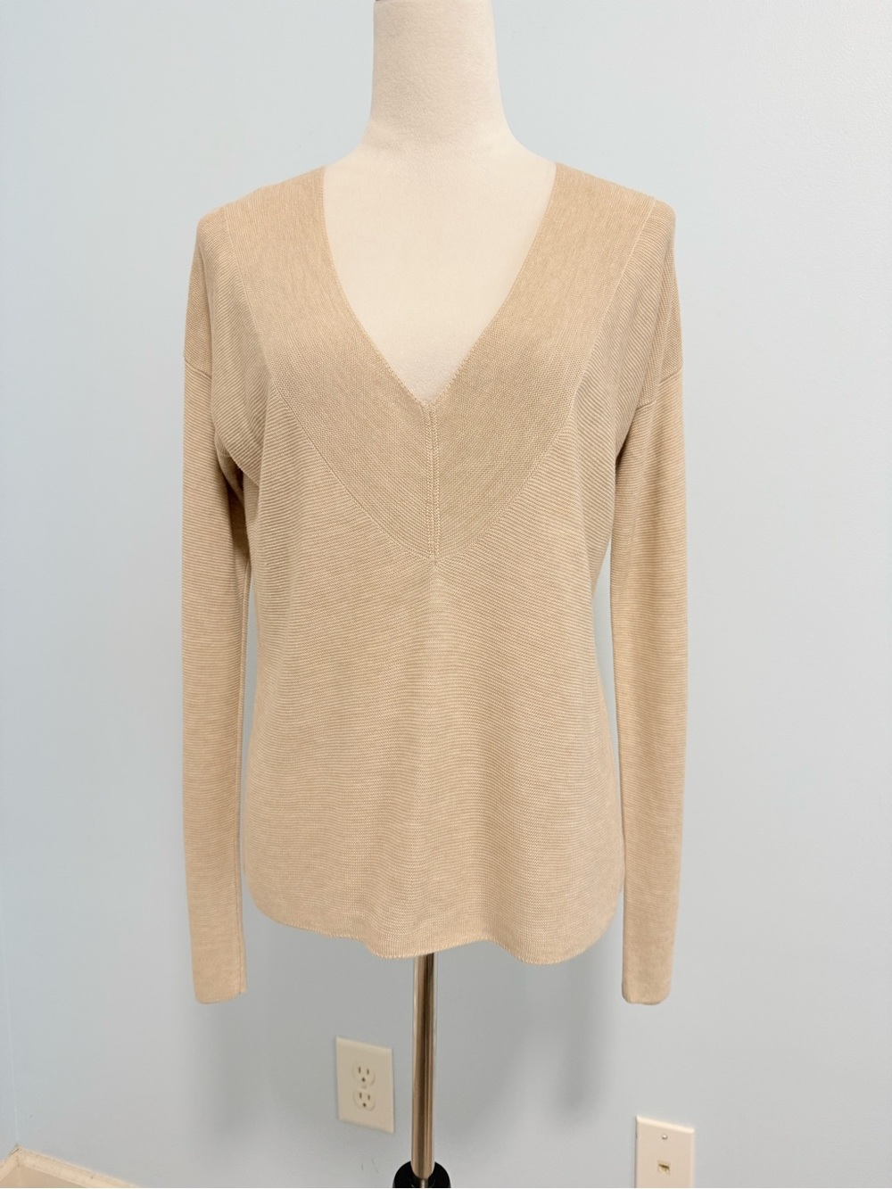 Eileen Fisher Long Sleeve Silk/tencel Beige Pullover Size XS